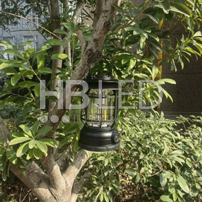 Lámpara Portátil Camping con USB y Parlante (SKU:12025) https://www.hbled.cl/wp-content/uploads/2024/10/12025-sello-5-1.jpg