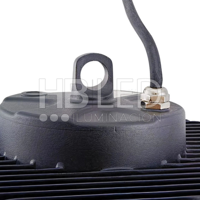 Campana LED UFO Tipo C 100W (SKU:35498-35826) https://www.hbled.cl/wp-content/uploads/2024/10/35498-4-1.jpeg