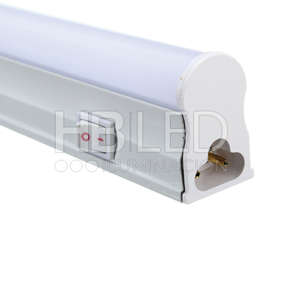 Tubo LED T5 Con Base Empavonado On/Off 9W 60cm (SKU:1234907) https://www.hbled.cl/wp-content/uploads/2024/10/35613-1.jpg
