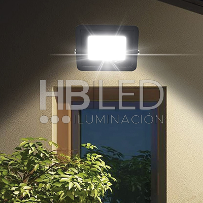 Foco Proyector De Área LED ECOSTREET 10W (SKU:35956-35955) https://www.hbled.cl/wp-content/uploads/2024/10/35955-35956-5.jpg