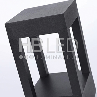 Apliqué Piso LED Cuadrado Exterior 20cm Negro 7W Cálido (SKU:36079) https://www.hbled.cl/wp-content/uploads/2024/10/36079-3.jpg