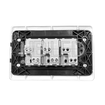 Pack 10 Interruptor Triple 9/12 10A 250V Blanco (SKU:36089-10) https://www.hbled.cl/wp-content/uploads/2024/10/36089-sello-1.jpg