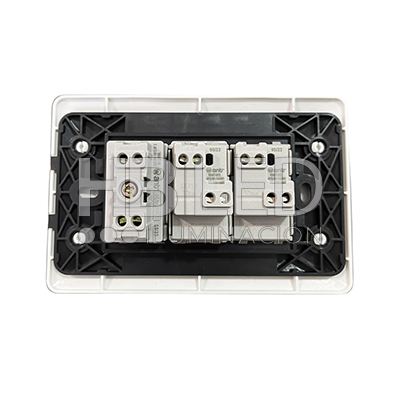 Pack 5 Tomacorriente Simple 10/16A 250V + Interruptor Doble 9/12 10A Blanco (SKU:36100-5) https://www.hbled.cl/wp-content/uploads/2024/10/36100-sello-1.jpg