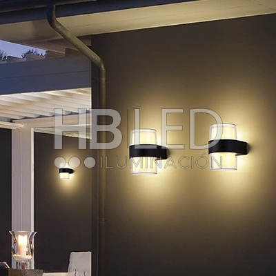 Apliqué de Pared LED Exterior Cilindro 10W Cálido (SKU:36139) https://www.hbled.cl/wp-content/uploads/2024/10/36139-5-sello.jpg