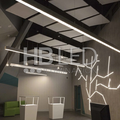 Luminaria Colgante Lineal ECO 40W Gris 120cm (SKU:36175-36176) https://www.hbled.cl/wp-content/uploads/2024/10/36175-36176-sello-2.jpg