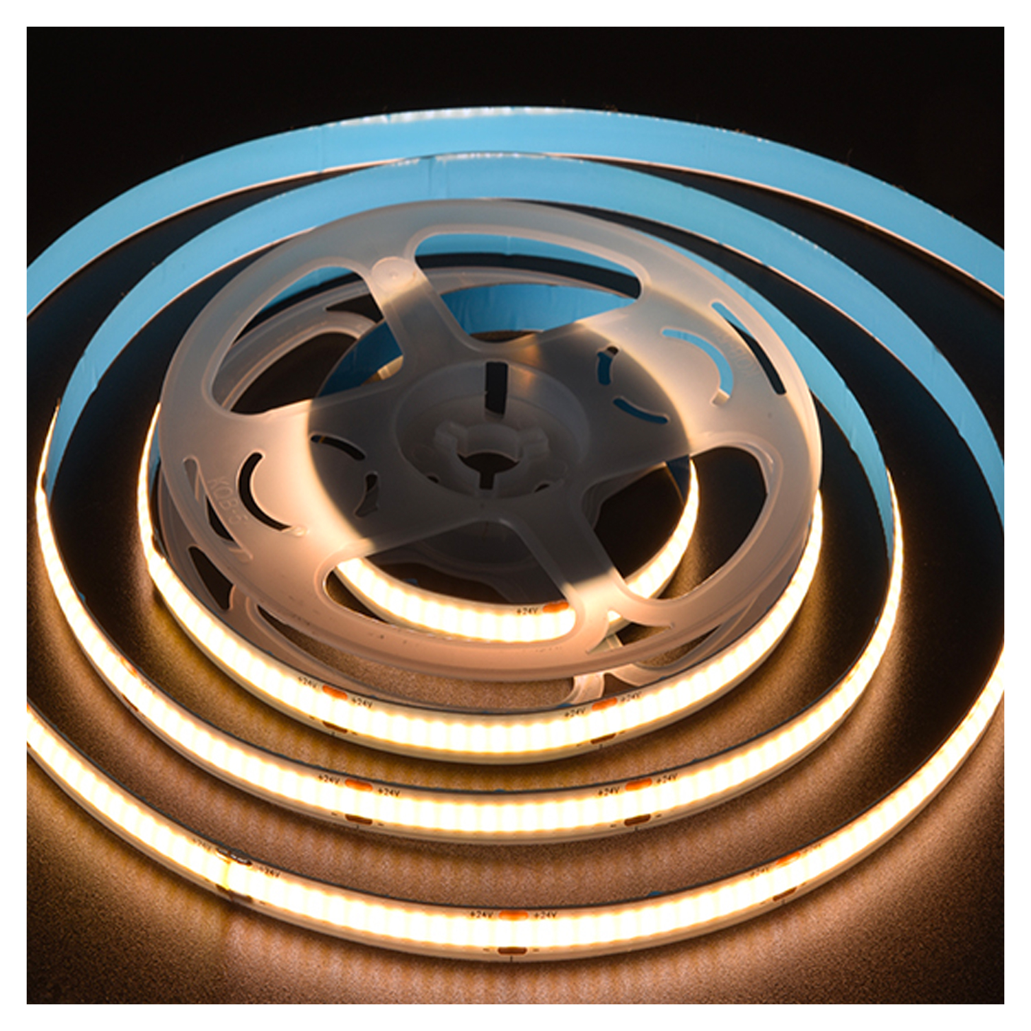 Cinta LED COB 12V 320LEDS 9.5W/M 5M  (SKU: 36319-36318-36320) https://www.hbled.cl/wp-content/uploads/2024/10/36320-36319-36318-2.jpg
