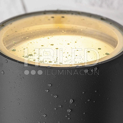 Apliqué Simple Porta GU-10 Cilindro Kapelle (SKU:72250113-72230112) https://www.hbled.cl/wp-content/uploads/2024/10/72230112-4.jpg