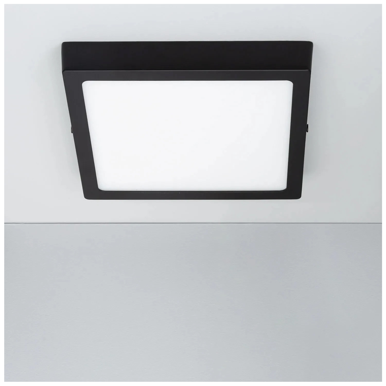 Panel LED Sobrepuesto Cuadrado Negro PRO 24 W(SKU:75256242-75264242-75273242) https://www.hbled.cl/wp-content/uploads/2024/10/75256242-3-2.jpg
