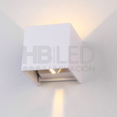 Apliqué LED Cuadrado Bidireccional 6W (SKU:34495-34616-35668) https://www.hbled.cl/wp-content/uploads/2024/10/Aplique-LED-Cuadrado-6w-4.jpg