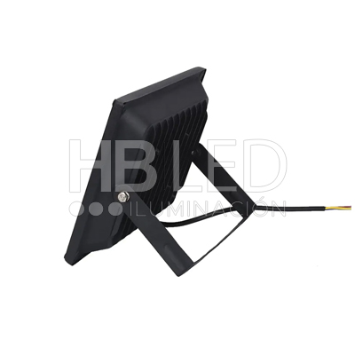 Foco Proyector de Área LED 30W RGB Con Control Remoto (SKU:C8094) https://www.hbled.cl/wp-content/uploads/2024/10/Foco-RGB-30W-5.jpg