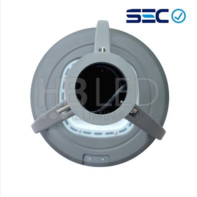 Luminaria Pública Ecourban 93W (SKU:35584) https://www.hbled.cl/wp-content/uploads/2024/10/LUMINARIA-DE-PUBLICO-ECOURBA-3.jpg