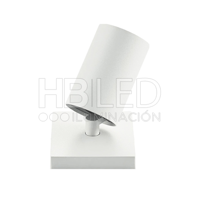 Foco Spotlight Blanco 1x Con Ampolleta 5,5W GU-10 M (SKU:3002334AGC-3002334AGF) https://www.hbled.cl/wp-content/uploads/2024/10/MEGAX1.1-1-1.jpg