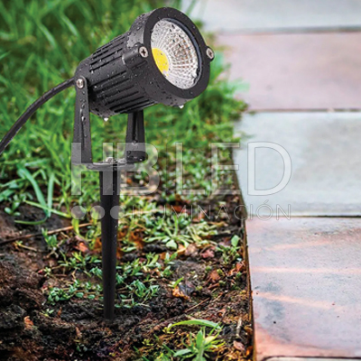 Foco LED Estaca Jardín 5W Luz Azul (SKU:10733) https://www.hbled.cl/wp-content/uploads/2024/10/foco-piso-5w-5.jpg