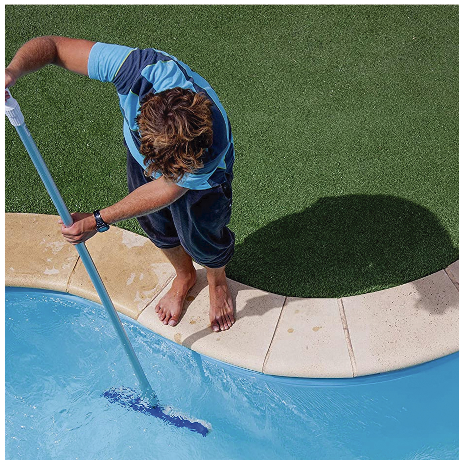 Cepillo Limpia Fondo Piscina 43cm Plástico (SKU:109229) https://www.hbled.cl/wp-content/uploads/2025/04/109229-9-1.jpg