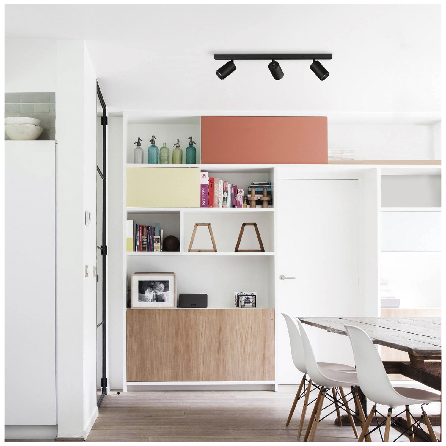 Foco Spotlight Negro 3x Con Ampolleta 5,5W GU-10 M https://www.hbled.cl/wp-content/uploads/2025/04/3002436-6091218-3.jpg