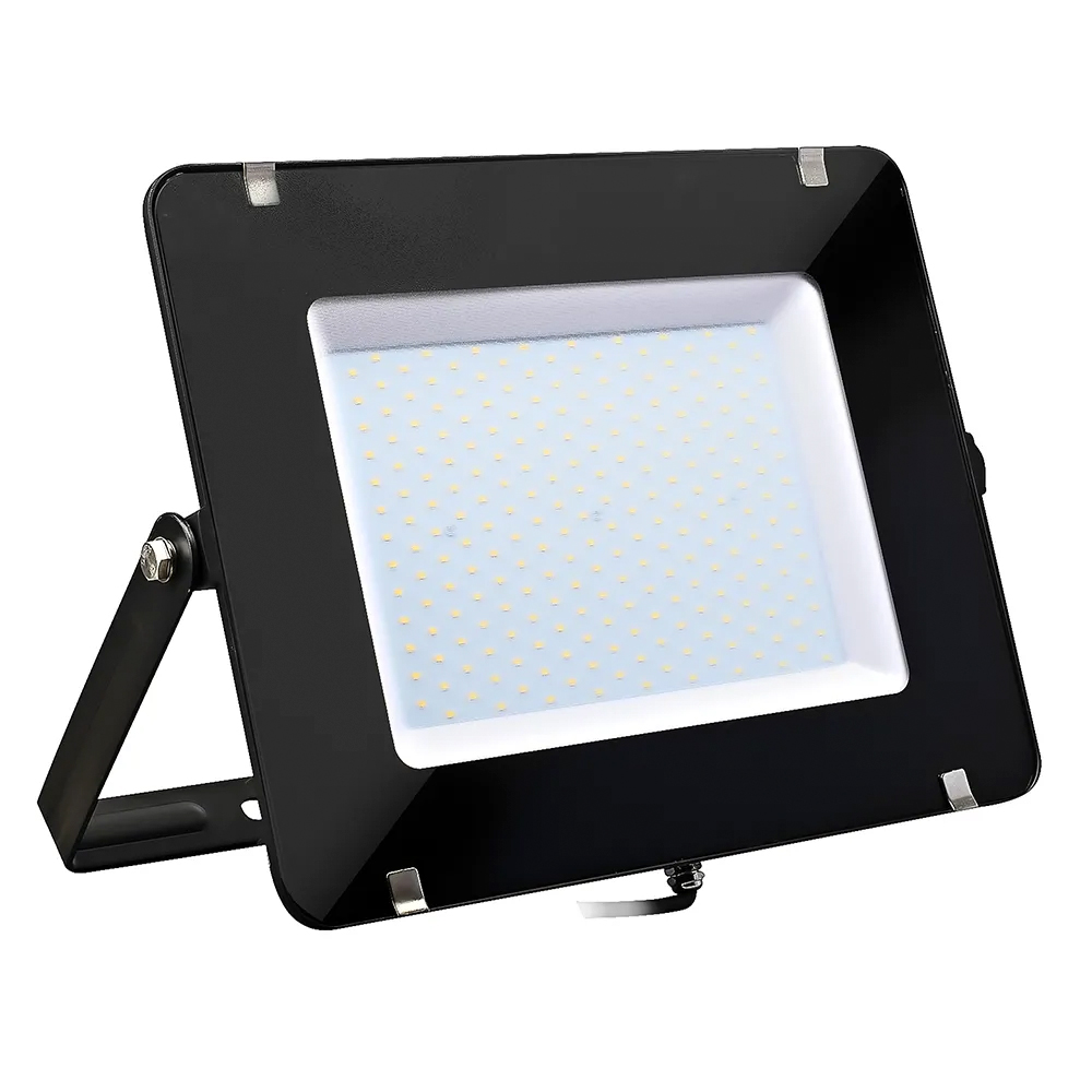 Foco Proyector De Área LED Telco Flat Pro 250W Luz Fria https://www.hbled.cl/wp-content/uploads/2025/04/30600250-1.jpeg