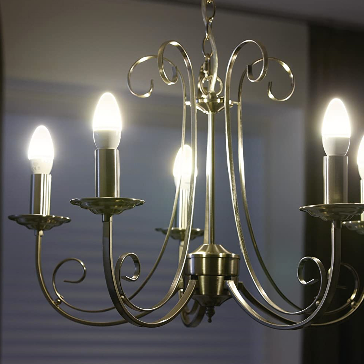 Ampolleta LED Vela E-27 5W (SKU:34119-34120) https://www.hbled.cl/wp-content/uploads/2025/04/34121-34122-4.jpg