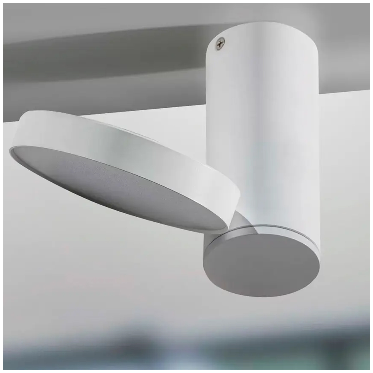 Apliqué Dirigible 18W (SKU:34318) https://www.hbled.cl/wp-content/uploads/2025/04/34318-3-1.jpg