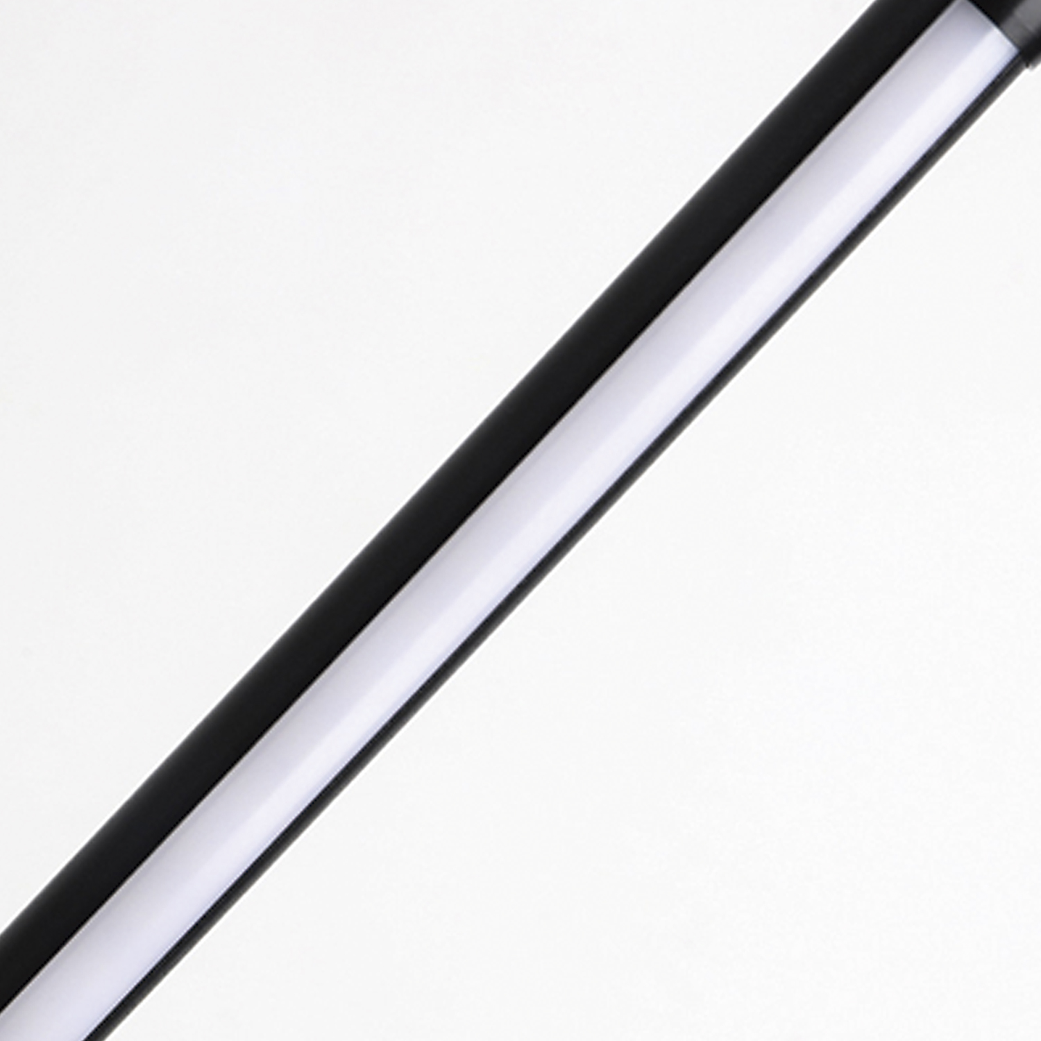 Lámpara de Pie LED Decorativa Con Control 56W 155CM (SKU:35518) https://www.hbled.cl/wp-content/uploads/2025/04/35518-4-1.jpg