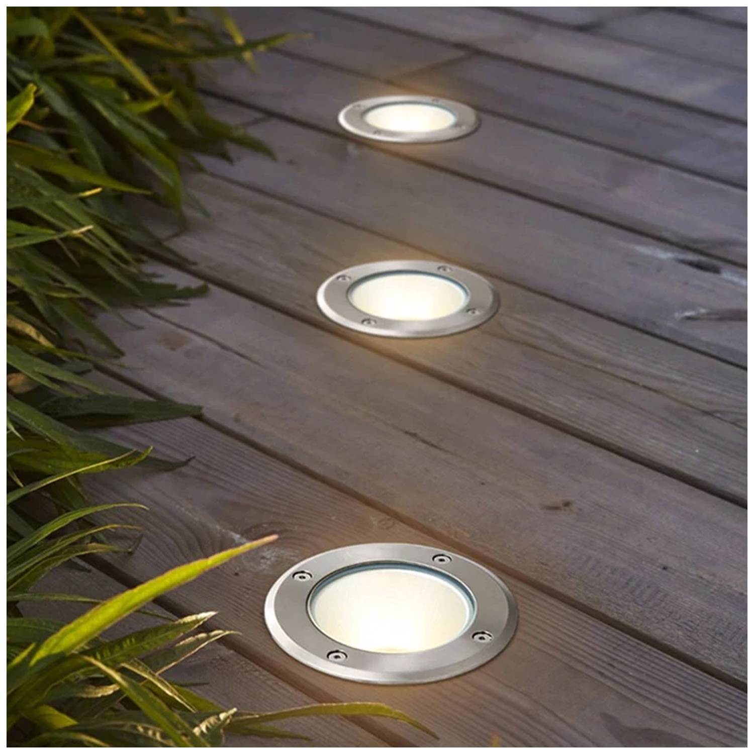 Foco LED De Piso Porta Ampolleta GU10 220V (SKU:35573) https://www.hbled.cl/wp-content/uploads/2025/04/35573-6.jpg