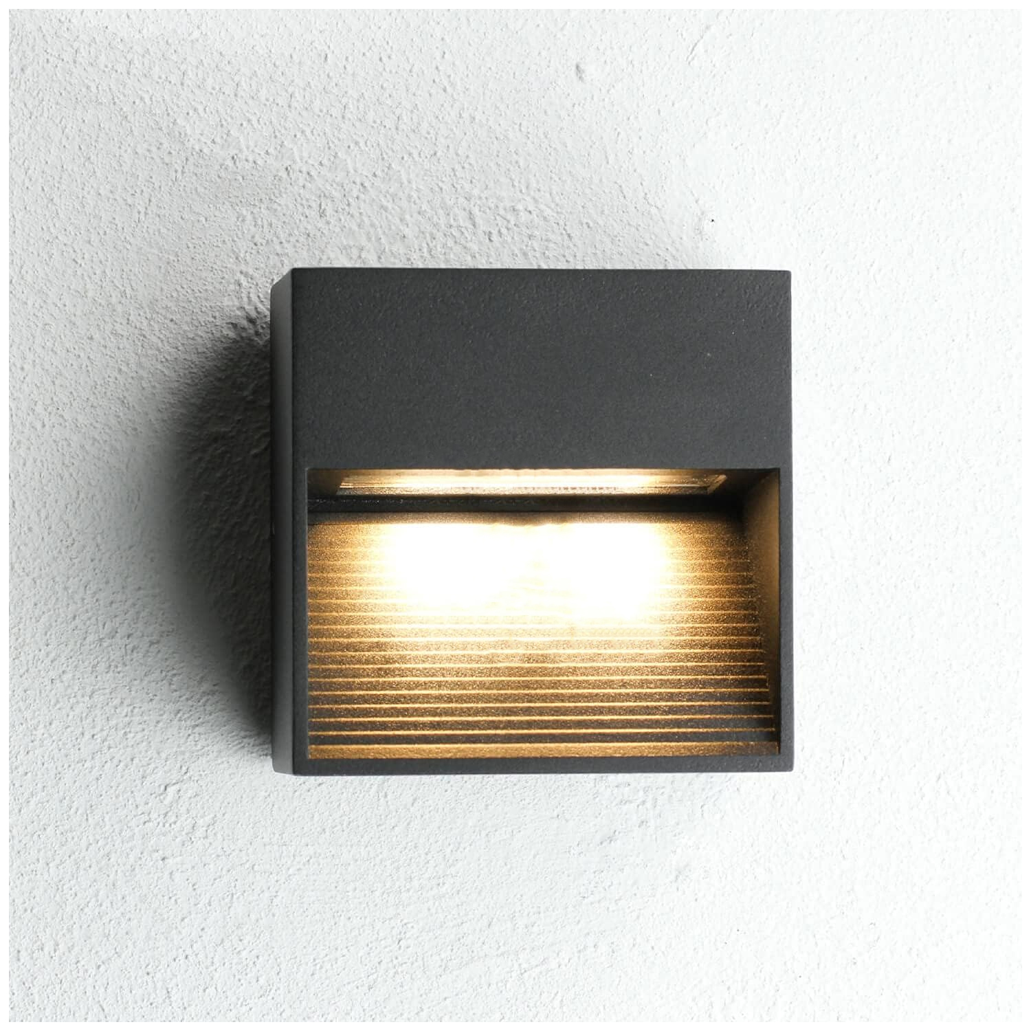 Apliqué LED Sobrepuesto Cuadrado 3W Negro https://www.hbled.cl/wp-content/uploads/2025/04/35646-6.jpg