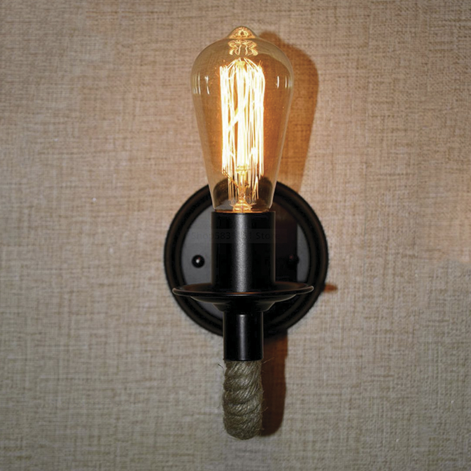 Apliqué Diseño Candelabro Rústico Porta E-27 (SKU:35683) https://www.hbled.cl/wp-content/uploads/2025/04/35683-6-1.jpg
