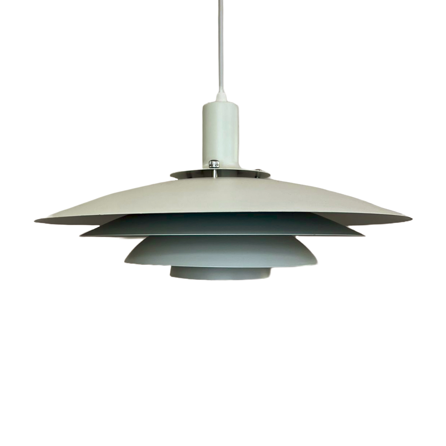 Lámpara Colgante E-27 Diseño Con Cuatro Pantallas https://www.hbled.cl/wp-content/uploads/2025/04/35935-4.jpg