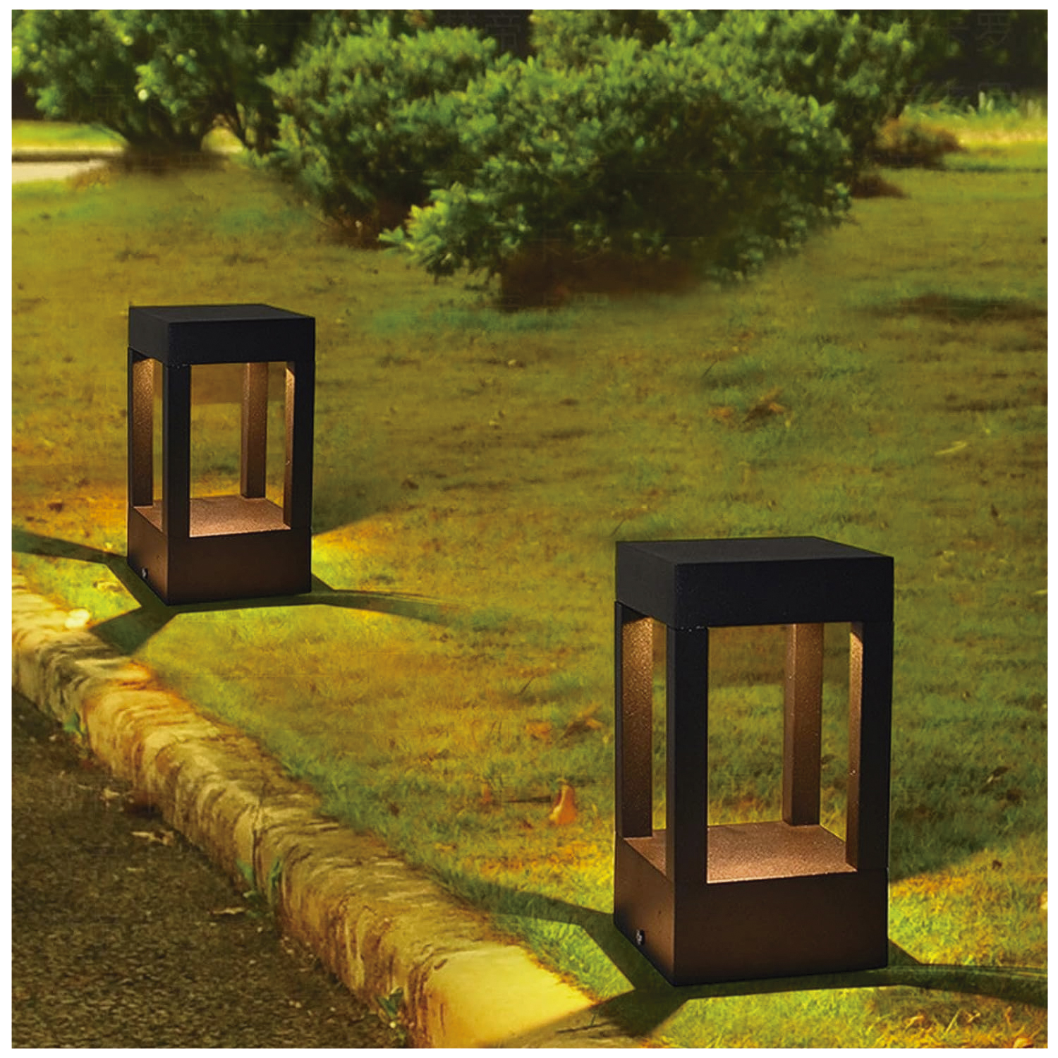 Apliqué Piso LED Cuadrado Exterior 20cm Negro 7W Cálido https://www.hbled.cl/wp-content/uploads/2025/04/36079-4.jpg