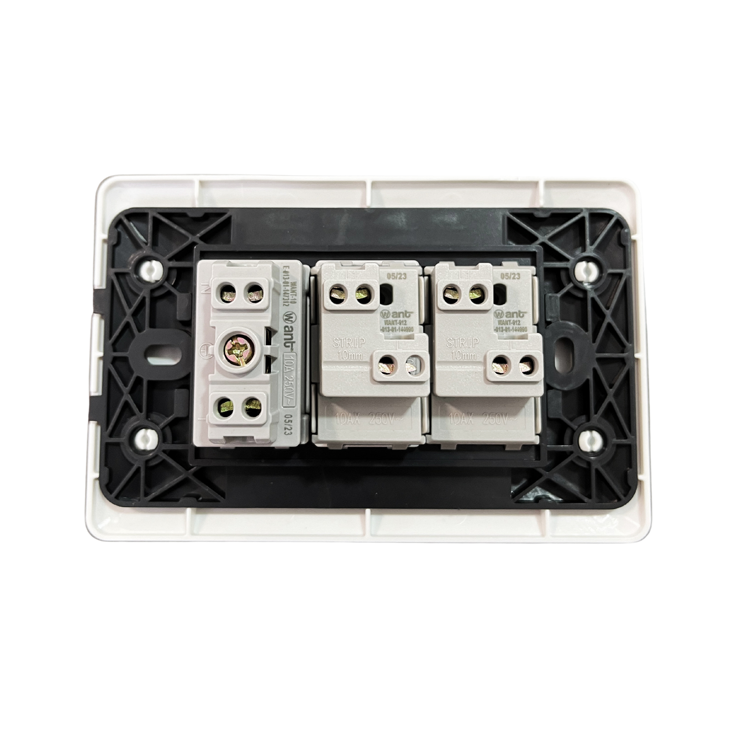 Pack 10 Tomacorriente Simple 10/16A 250V + Interruptor Doble 9/12 10A Blanco https://www.hbled.cl/wp-content/uploads/2025/04/36100.jpg