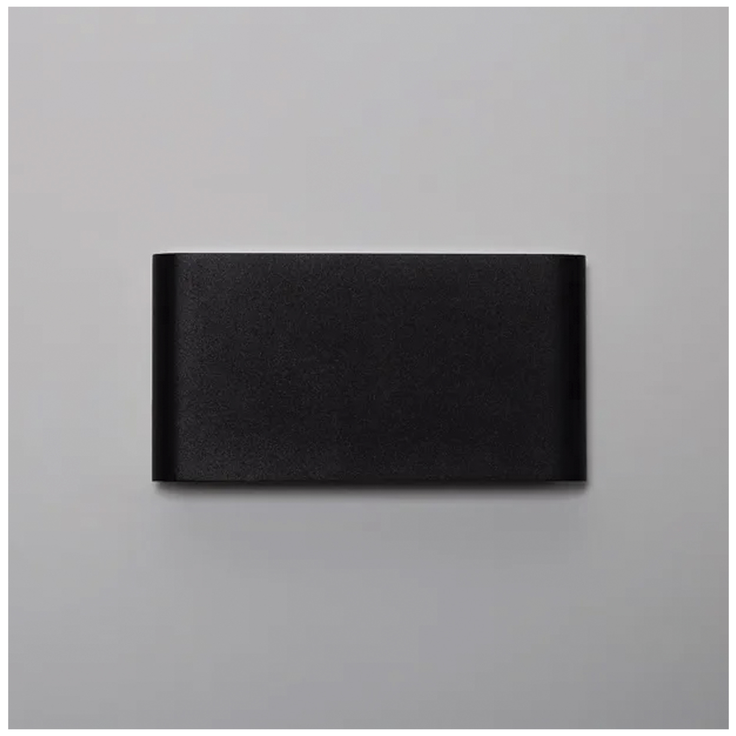 Apliqué LED Cuadrado 12W Cálido Negro (SKU:36131) https://www.hbled.cl/wp-content/uploads/2025/04/36131-4-1.jpg