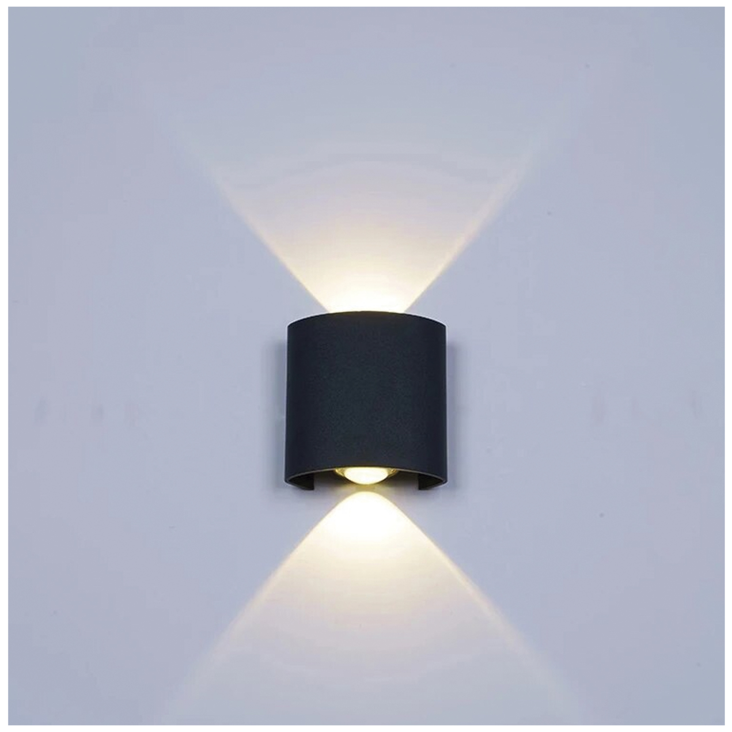 Apliqué de Pared LED Simple 2W Cálido Negro (SKU:36132) https://www.hbled.cl/wp-content/uploads/2025/04/36132-8-1.jpg