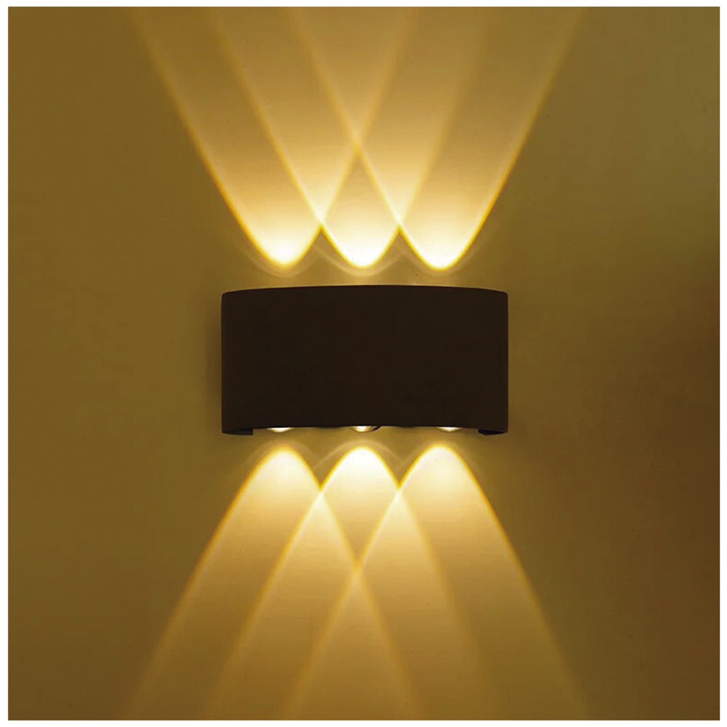 Aplique de Pared LED Triple 6W Cálido Negro (SKU:36134) https://www.hbled.cl/wp-content/uploads/2025/04/36134-6-1.jpg