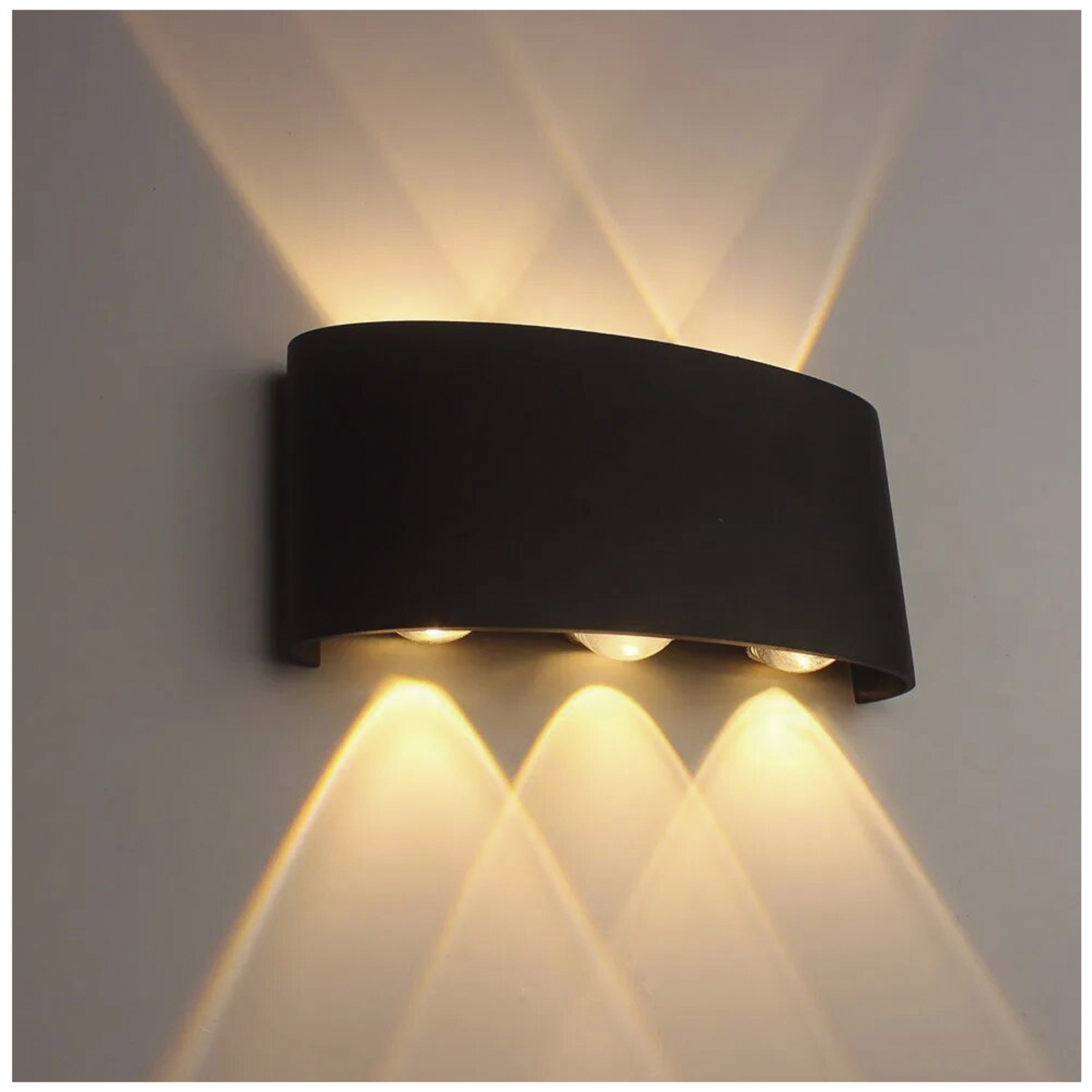 Aplique de Pared LED Triple 6W Cálido Negro (SKU:36134) https://www.hbled.cl/wp-content/uploads/2025/04/36134-7-1.jpg