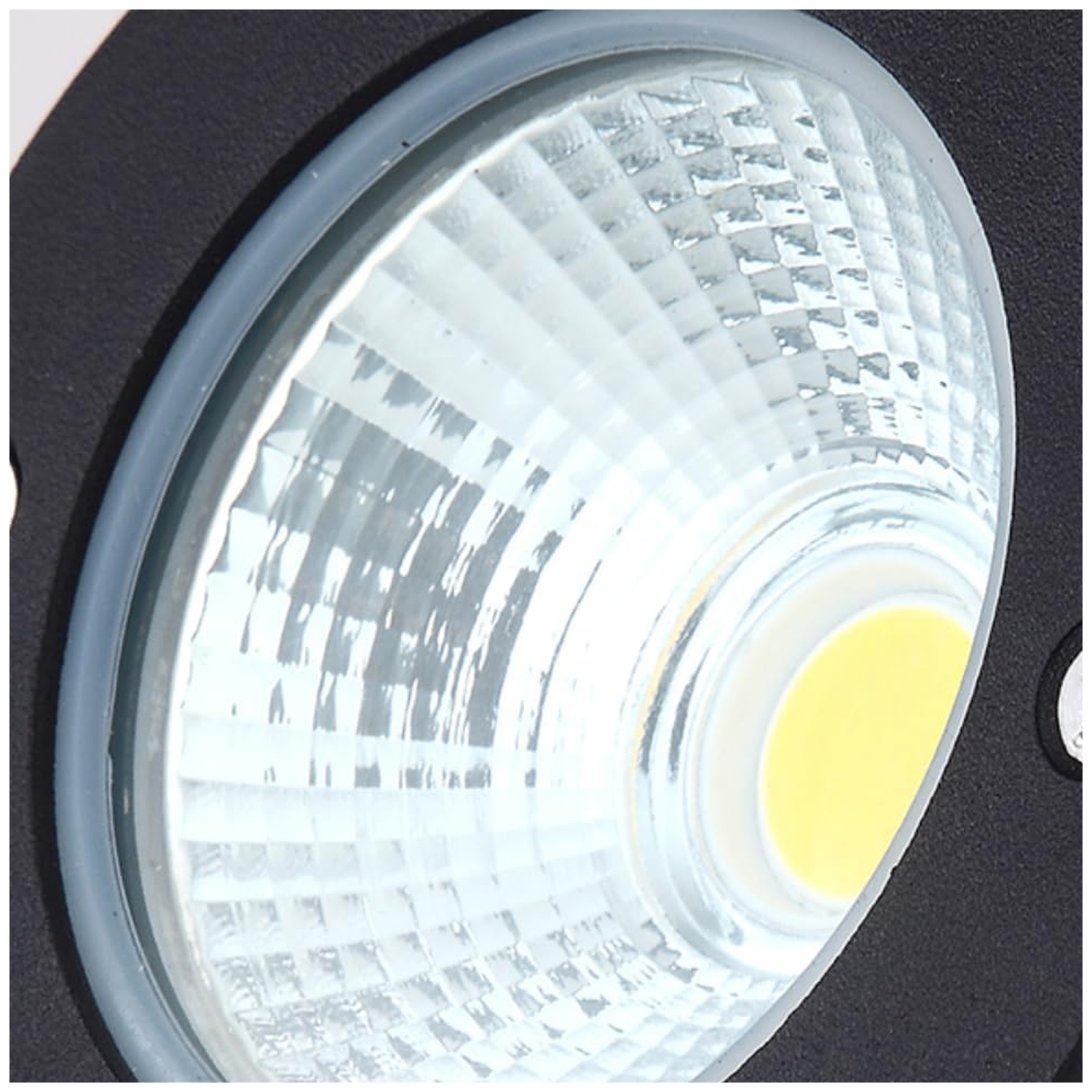 Foco LED Estaca Jardín 5W 3000K Pequeño https://www.hbled.cl/wp-content/uploads/2025/04/36142-3.jpg