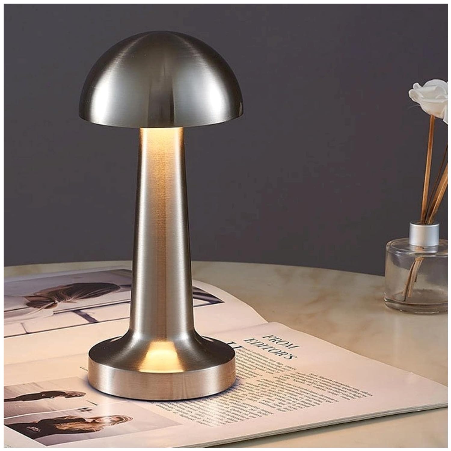 Lámpara de Mesa LED Recargable «Mushroom LED» Dimeable https://www.hbled.cl/wp-content/uploads/2025/04/36592-5.jpg