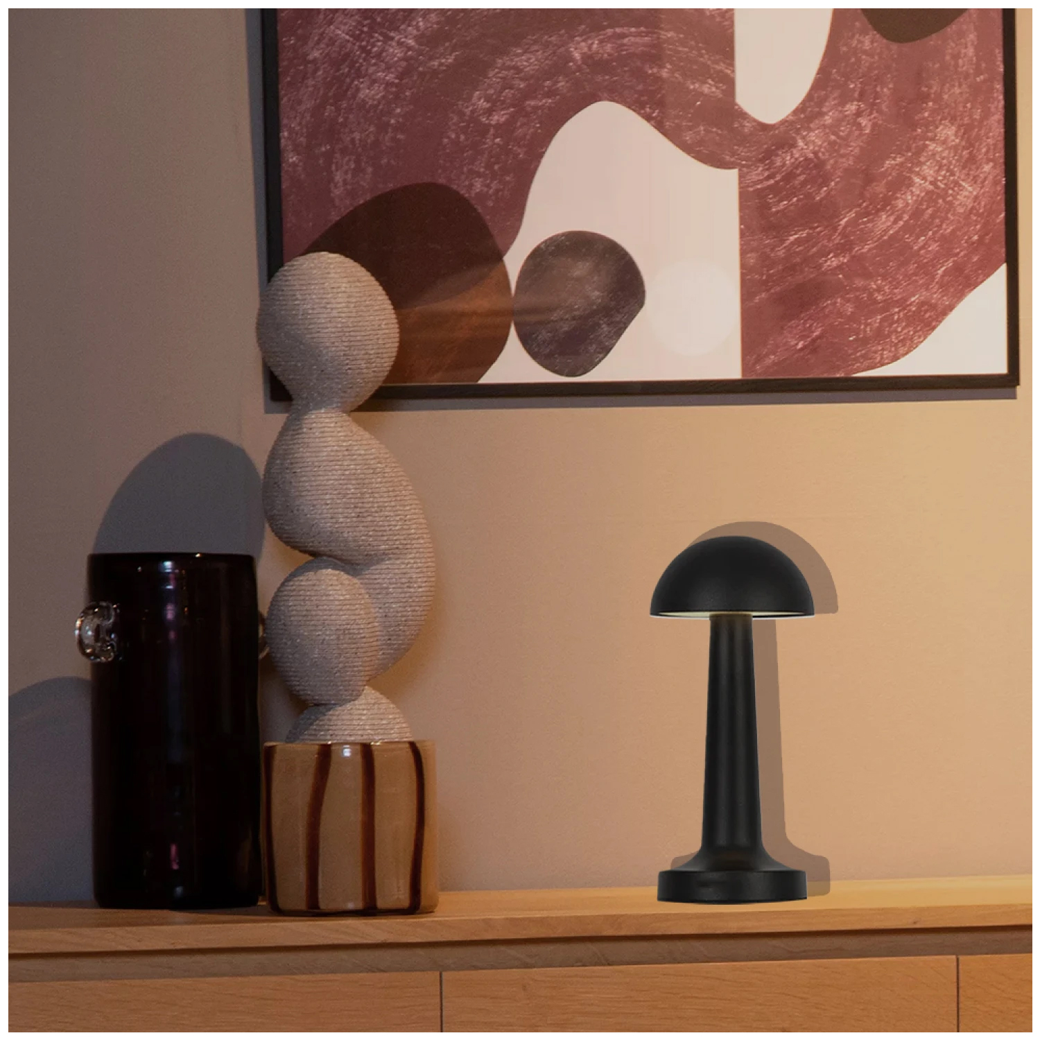 Lámpara de Mesa LED Recargable «Mushroom LED» Dimeable https://www.hbled.cl/wp-content/uploads/2025/04/36594-5.jpg