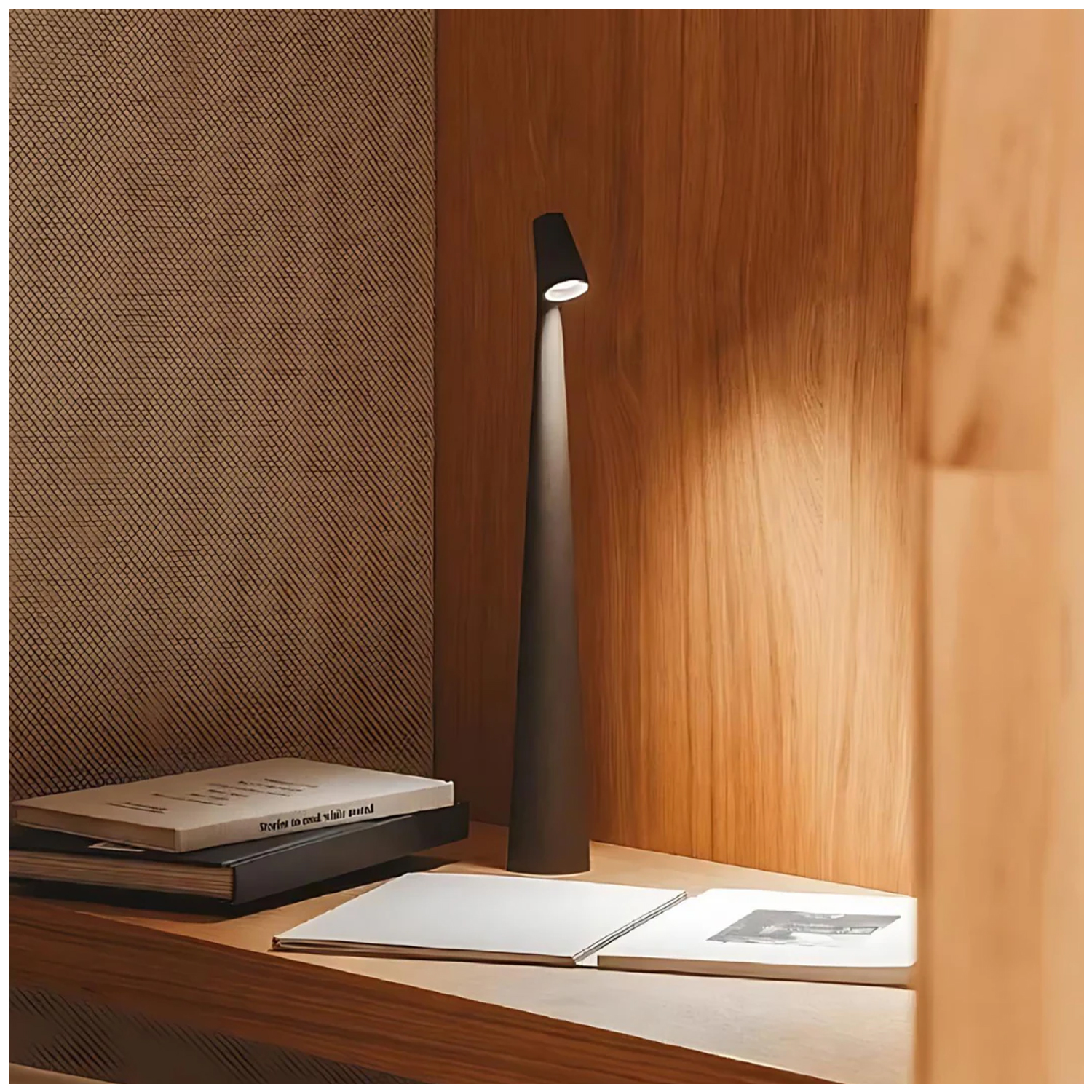 Lámpara de Mesa Recargable/ Touch «Art Deco LED» Dimeable https://www.hbled.cl/wp-content/uploads/2025/04/36603-5.jpg