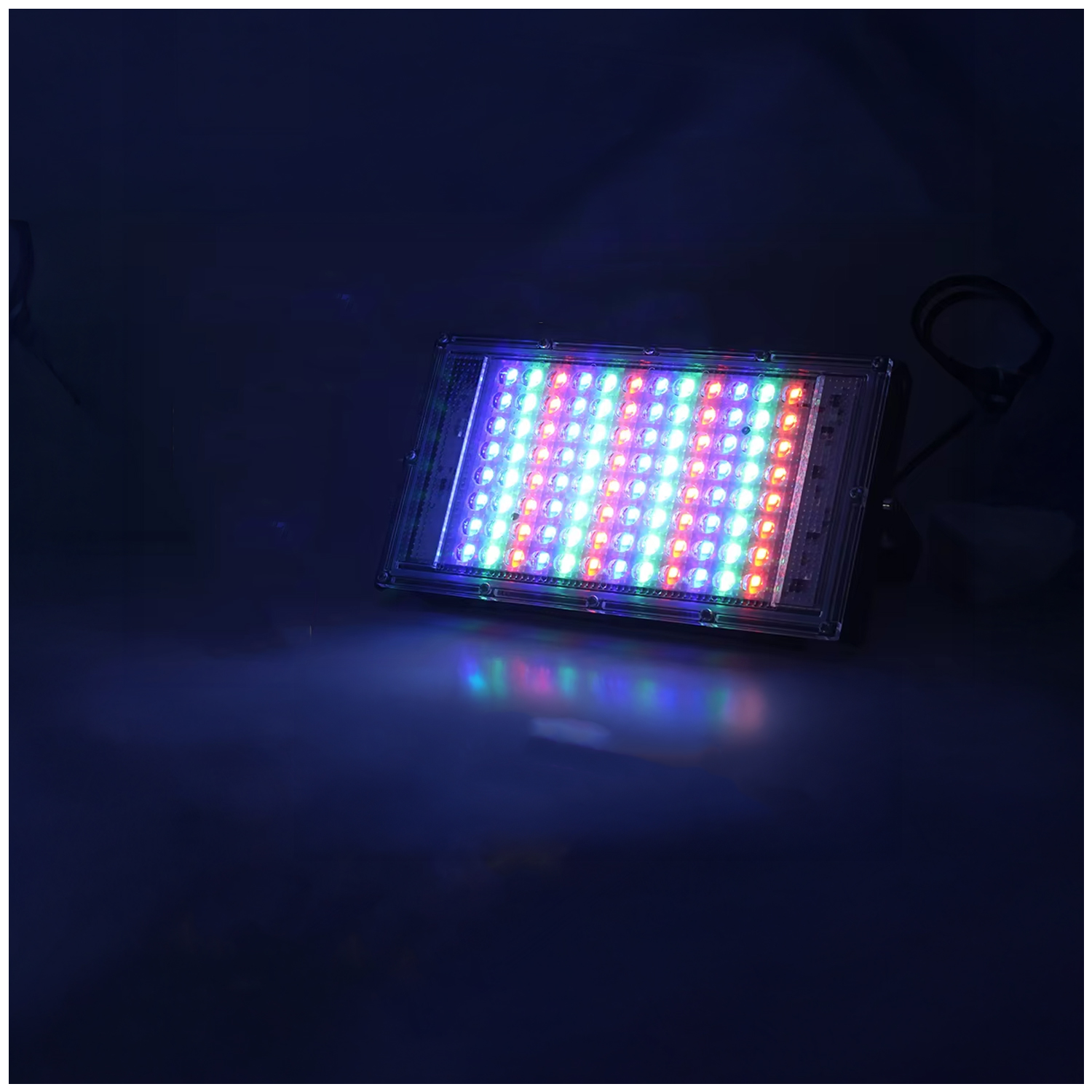 Proyector LED AVC 50w RGB Control Remoto https://www.hbled.cl/wp-content/uploads/2025/05/123452460-9.jpg
